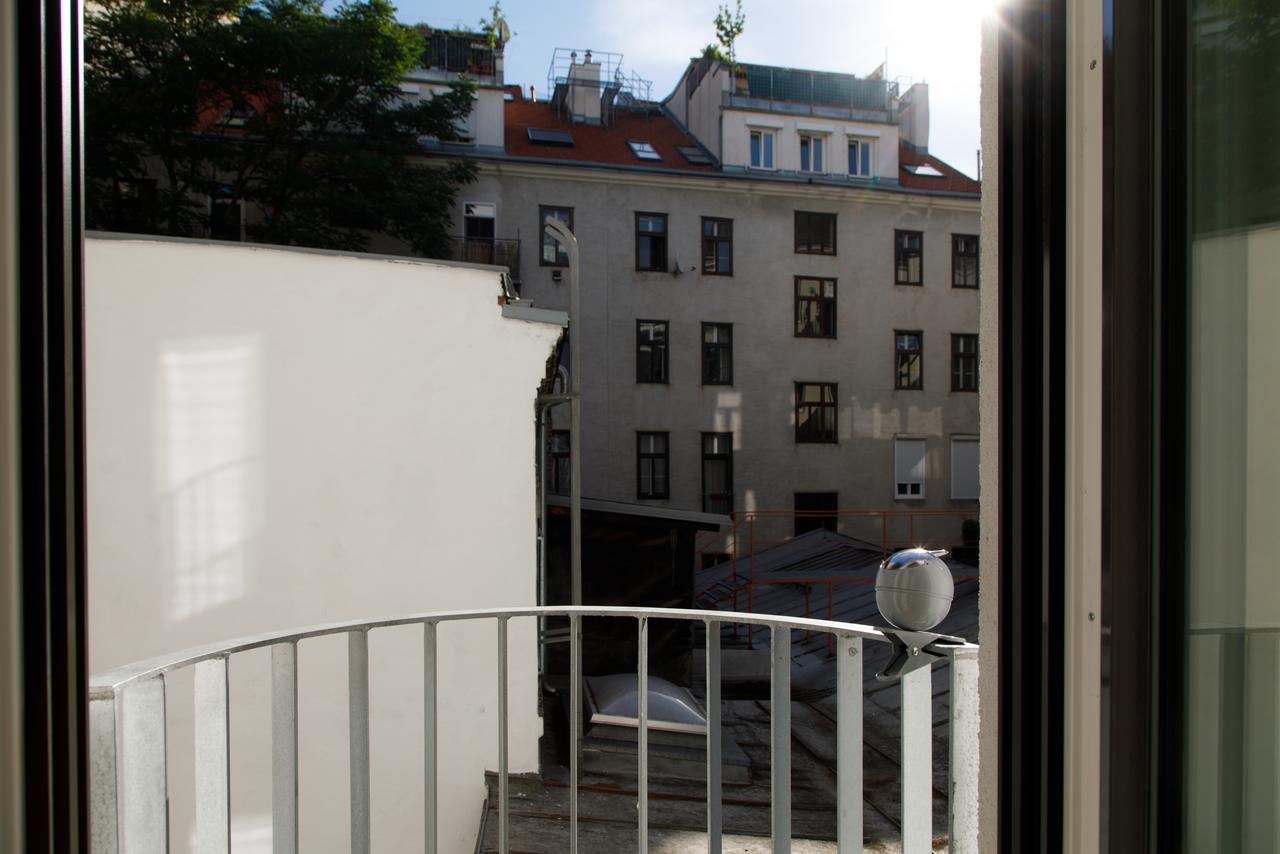 Westside - Contactless Check-in Viena